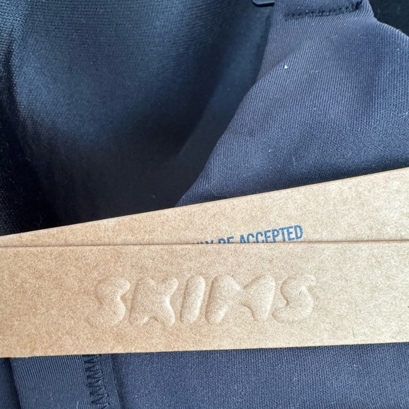 SKIMS Fits Everybody T Shirt Bra 38DDD Onyx NWT - Picture 4 of 7